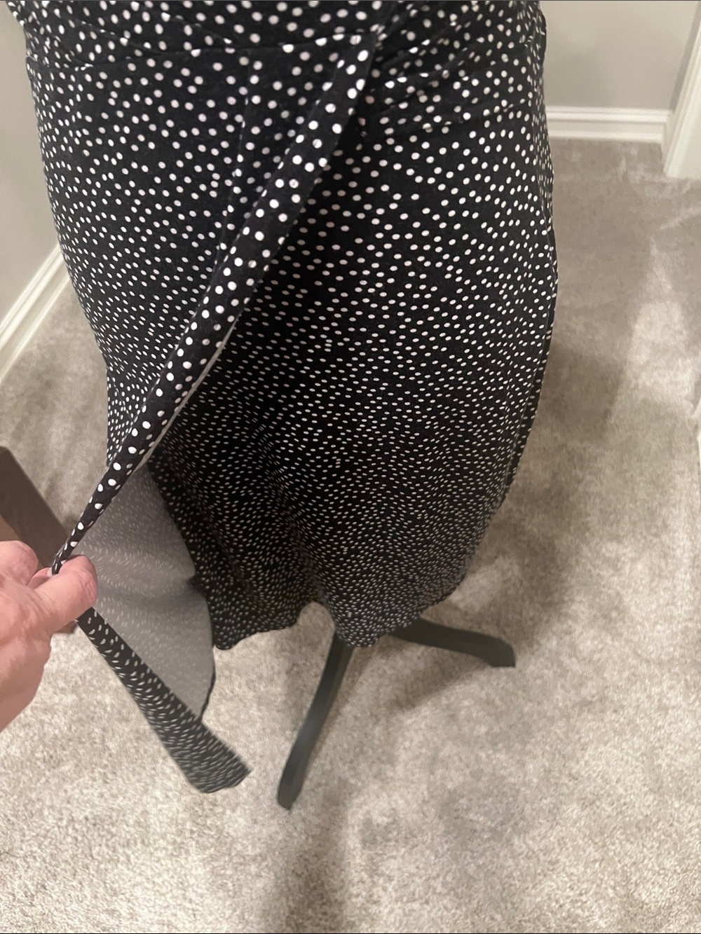 Ann Taylor Black and White Polka Dot Midi Sheath Dress Size 4 - Picture 3 of 11